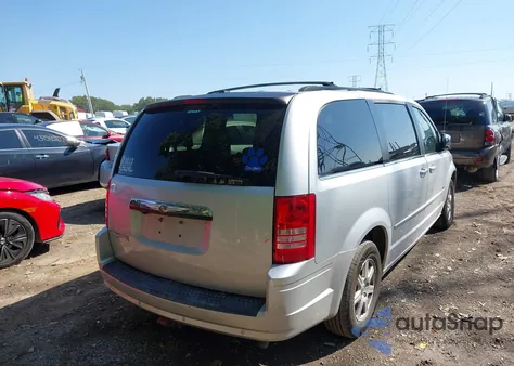 2008 Chrysler Town & Country Touring z USA, uszkodzony, nr VIN 2A8HR54P28R836576
